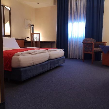 Main Hotel Eckert 3 مارغيتسهُشهايم المظهر الخارجي الصورة