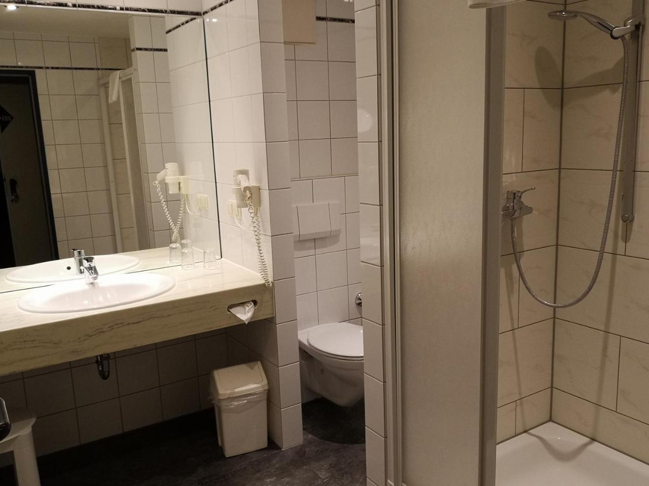 Main Hotel Eckert 3 مارغيتسهُشهايم المظهر الخارجي الصورة